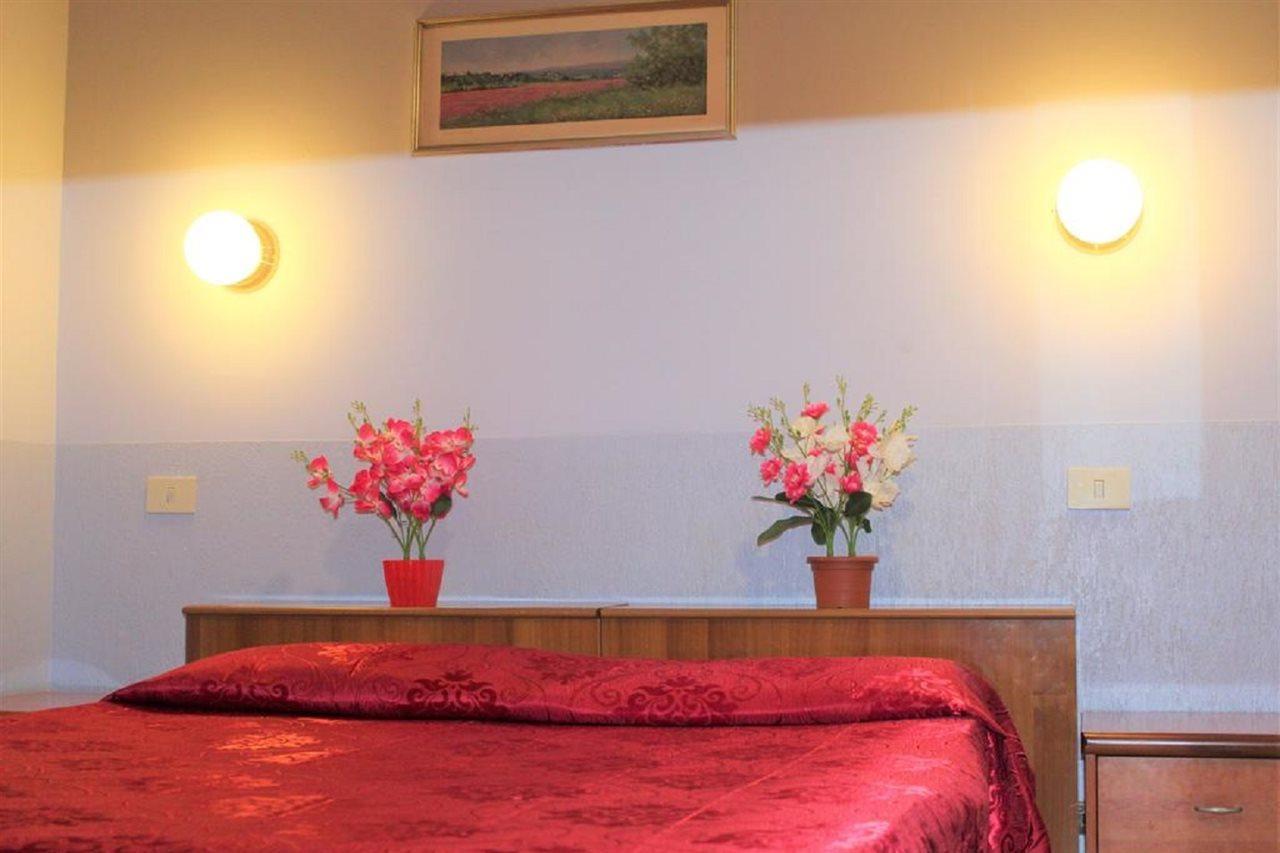 רומא Hotel Eurorooms מראה חיצוני תמונה