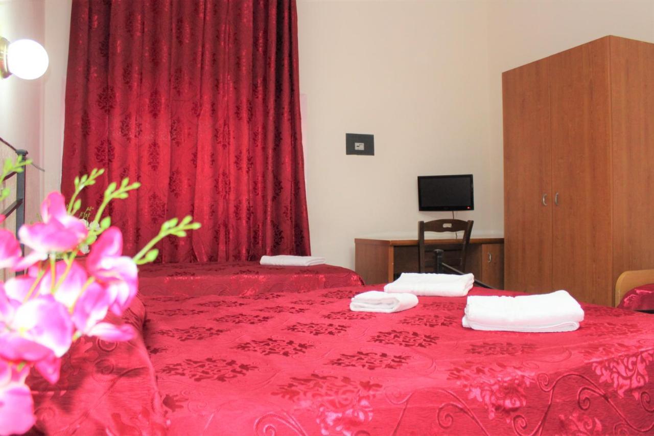 רומא Hotel Eurorooms מראה חיצוני תמונה
