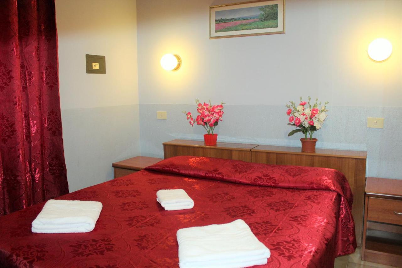 רומא Hotel Eurorooms מראה חיצוני תמונה