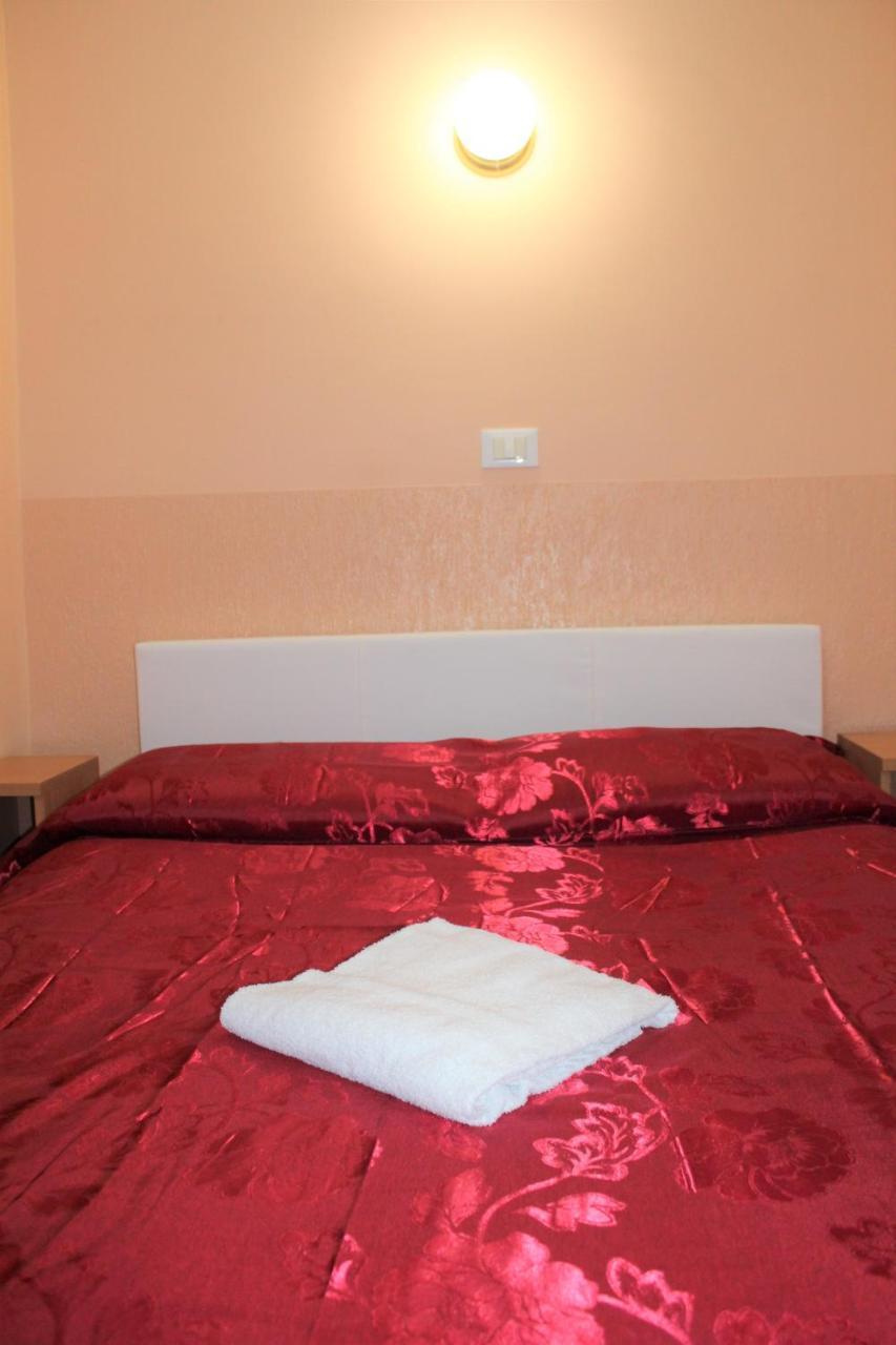 רומא Hotel Eurorooms מראה חיצוני תמונה