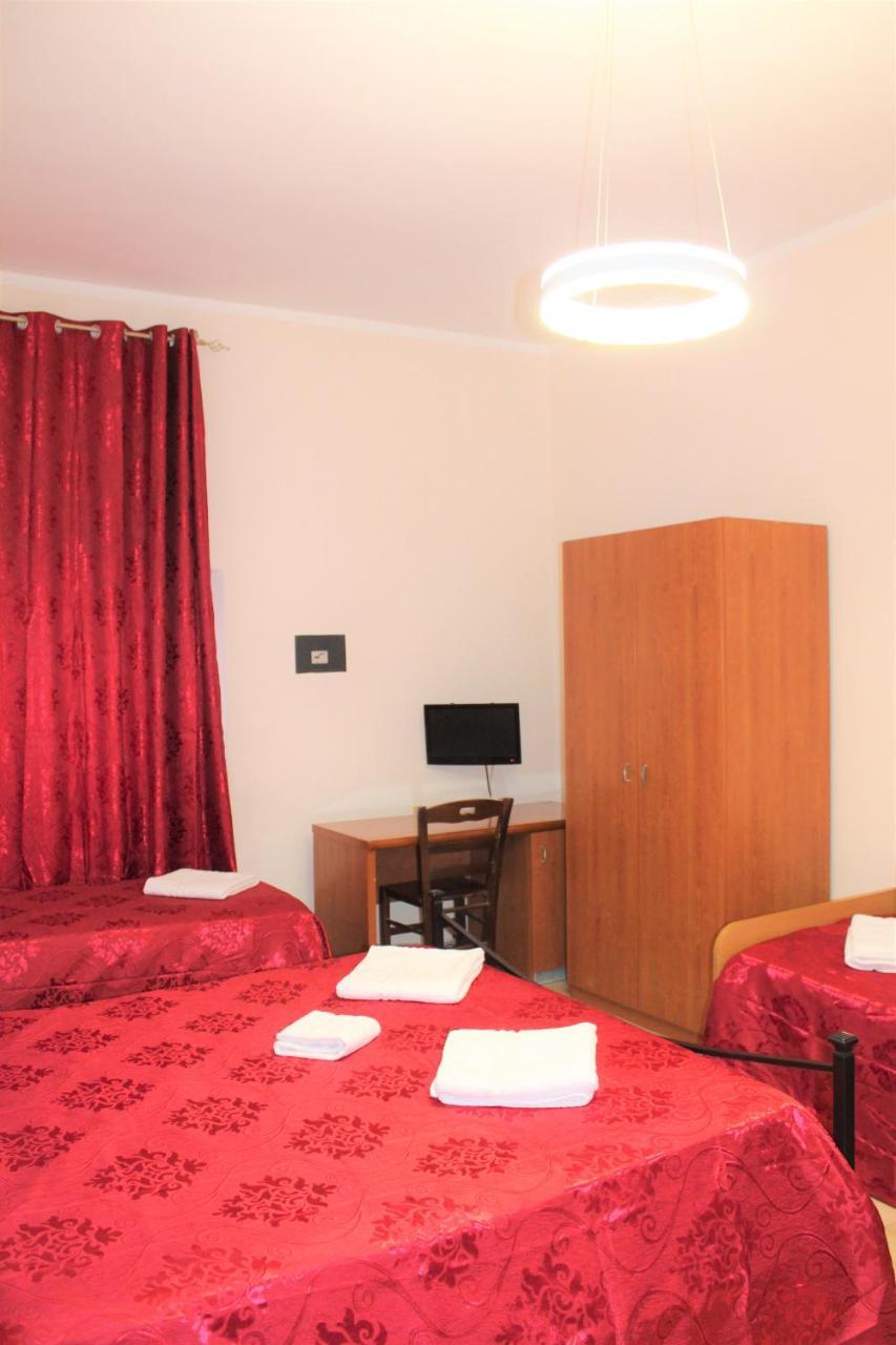 רומא Hotel Eurorooms מראה חיצוני תמונה