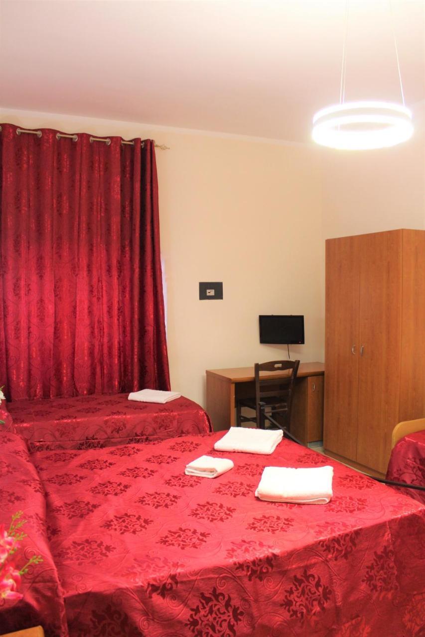 רומא Hotel Eurorooms מראה חיצוני תמונה