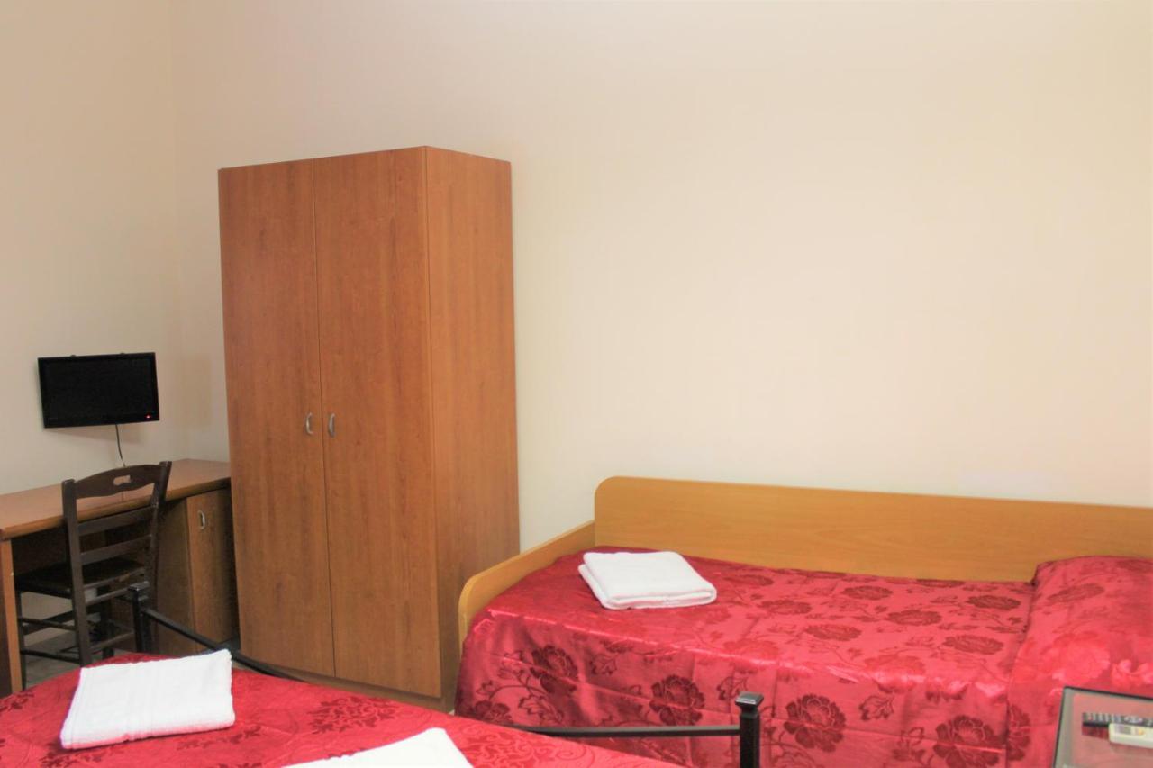 רומא Hotel Eurorooms מראה חיצוני תמונה